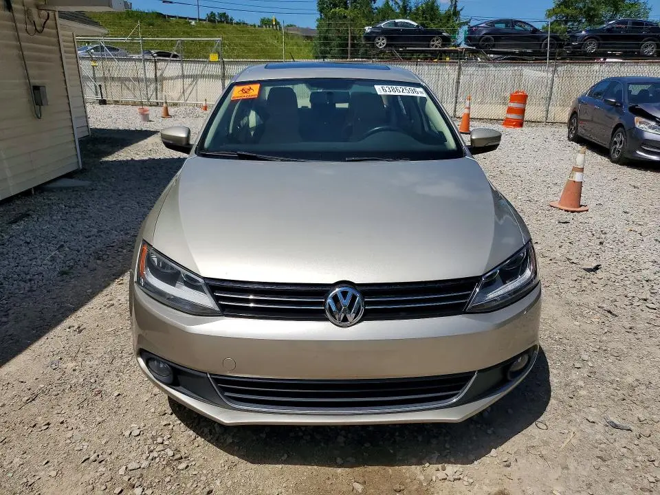 2014 VOLKSWAGEN JETTA SEL  