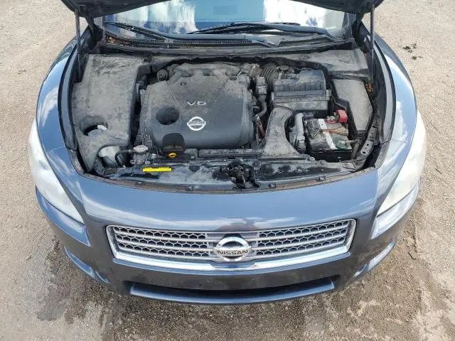 2010 NISSAN MAXIMA S  