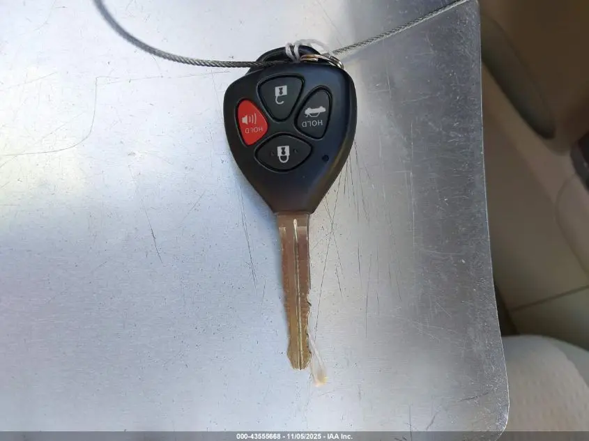 2010 TOYOTA CAMRY LE