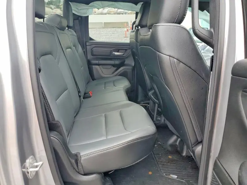 2024 RAM 1500 TRADESMAN  