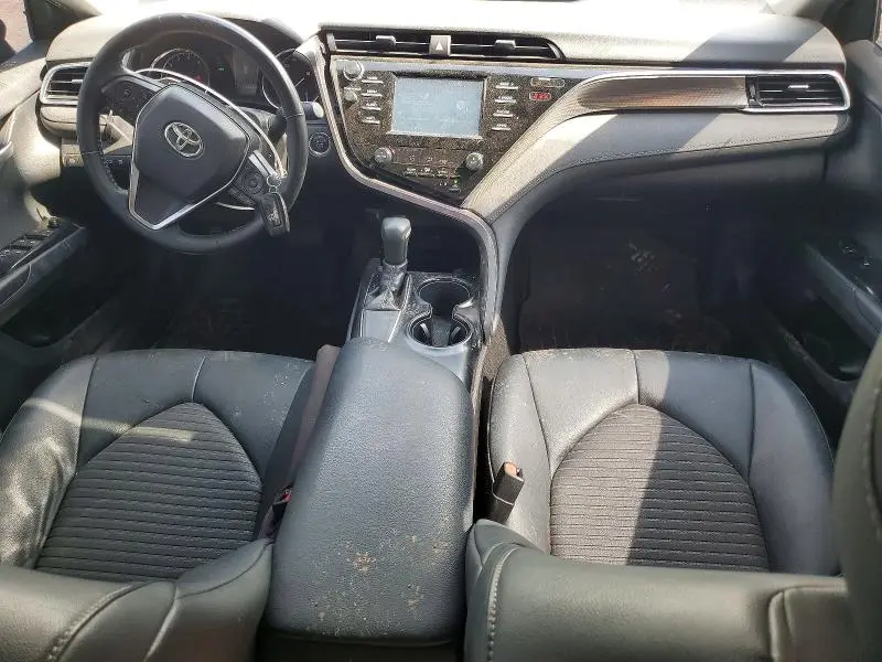2018 TOYOTA CAMRY SE  
