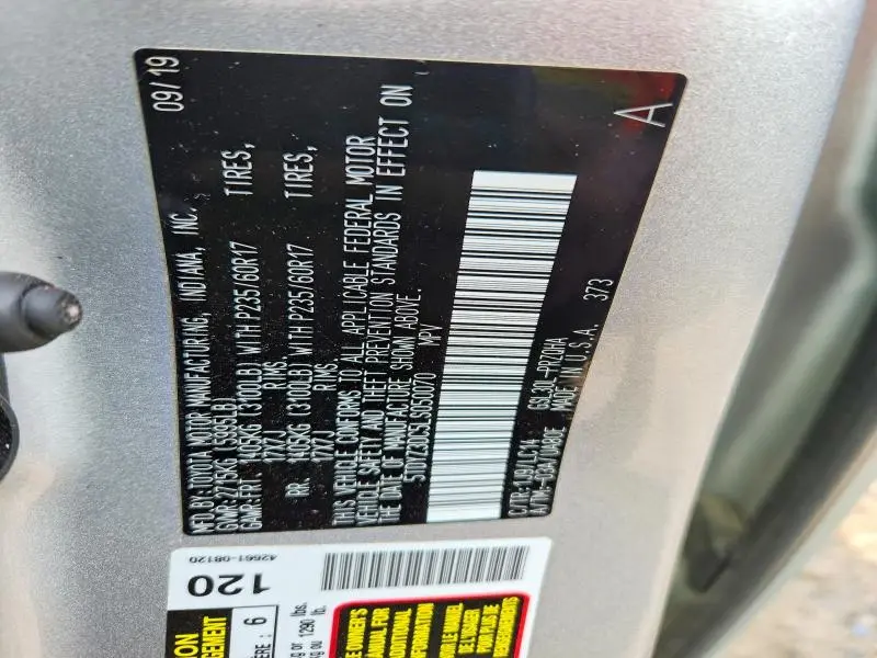 2020 TOYOTA SIENNA XLE 8-PASSENGER  