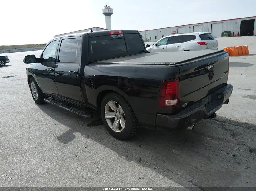 2015 RAM 1500 SPORT