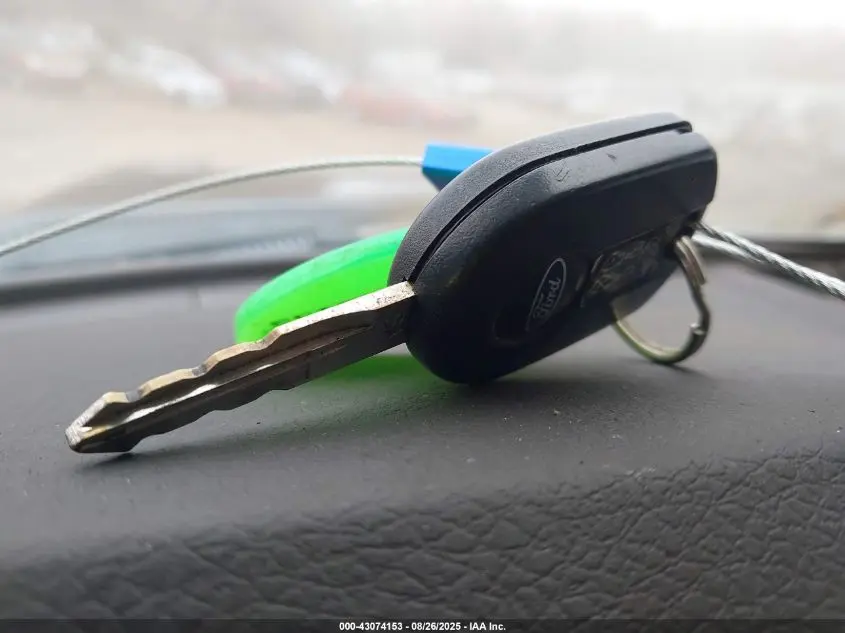 2011 FORD F-250 LARIAT