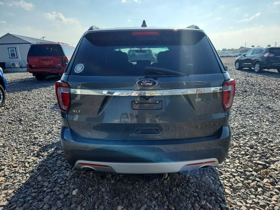 2017 FORD EXPLORER XLT  