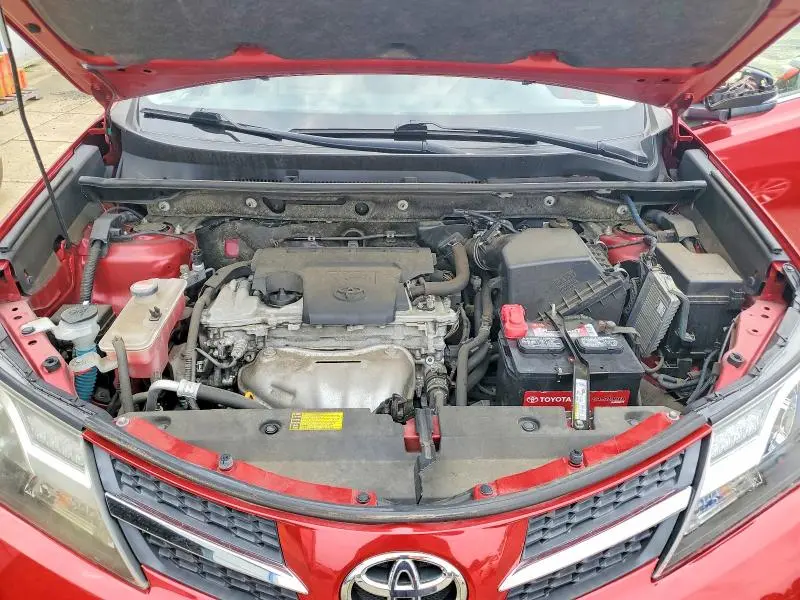 2015 TOYOTA RAV4 XLE  