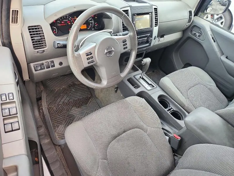 2016 NISSAN FRONTIER SV  
