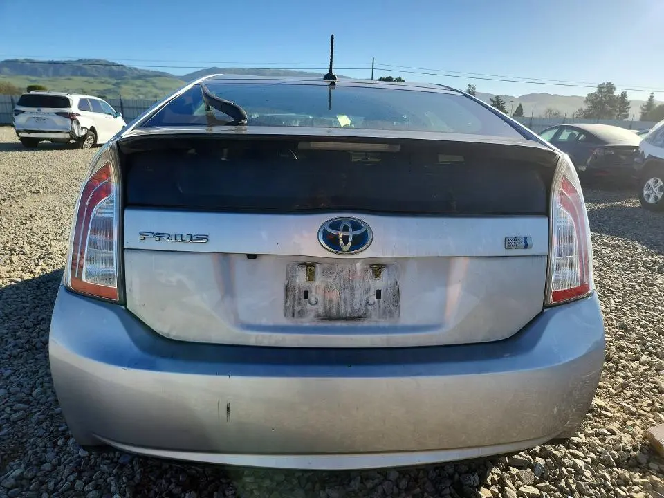 2014 TOYOTA PRIUS THREE  