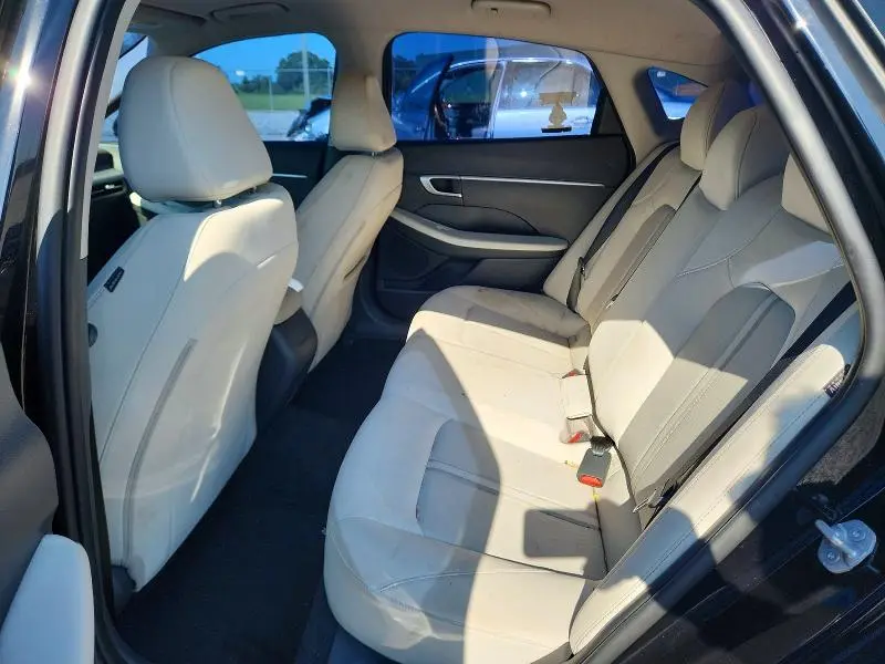 2025 HYUNDAI SONATA SE  