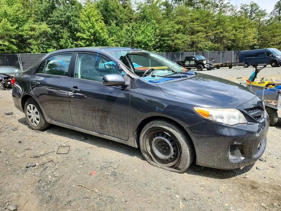 2011 TOYOTA COROLLA LE  