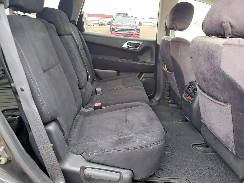 2015 NISSAN PATHFINDER S  