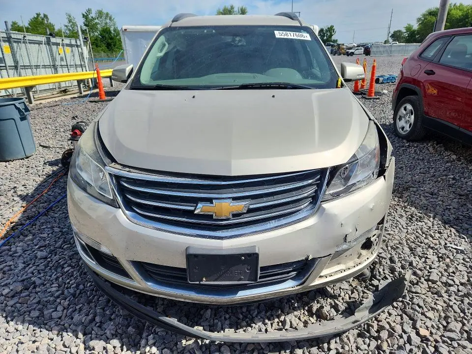 2016 CHEVROLET TRAVERSE LT  