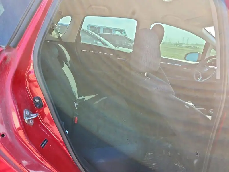 2015 HONDA FIT LX  