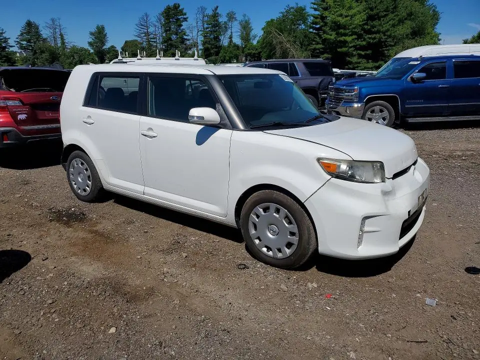 2015 SCION XB BASE  