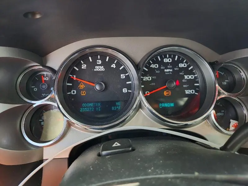 2011 CHEVROLET SILVERADO C1500 LT  