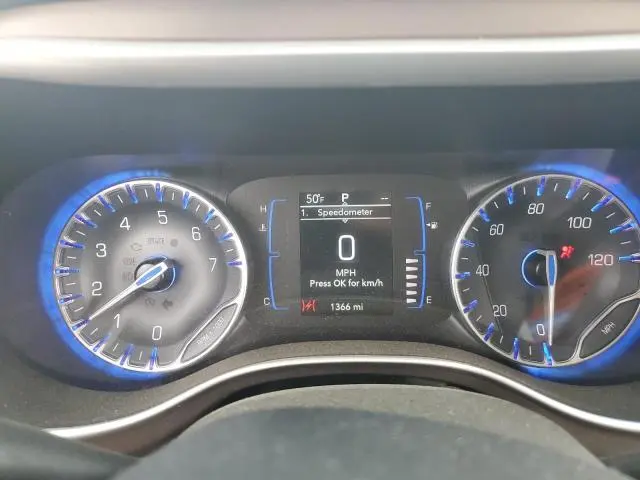2023 CHRYSLER VOYAGER LX  