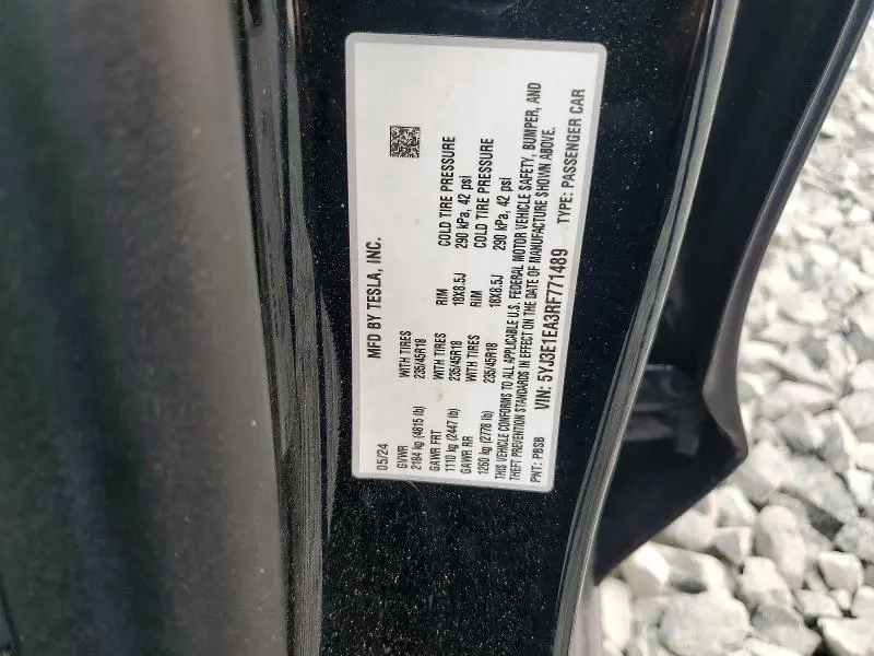 2024 TESLA MODEL 3   