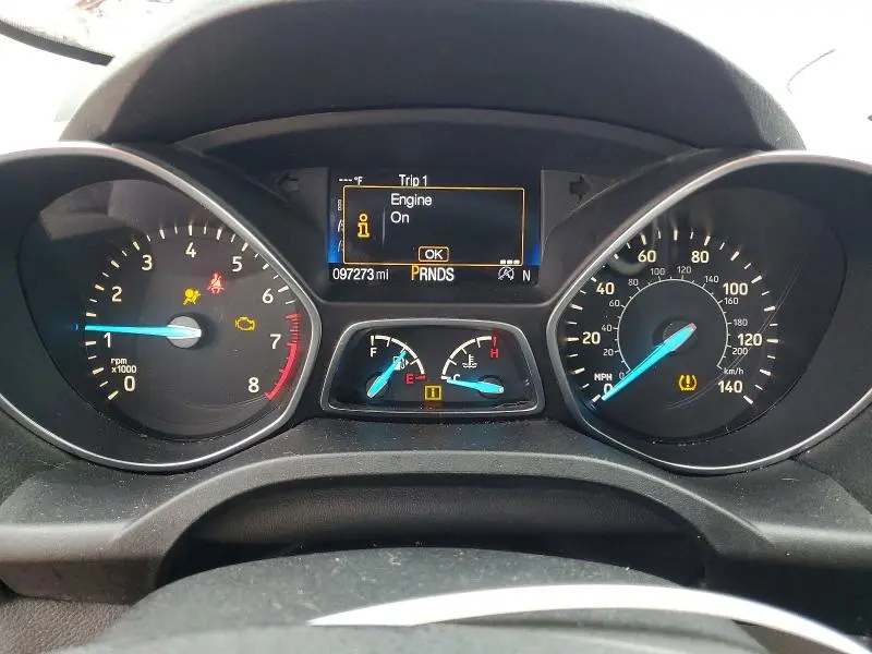 2017 FORD ESCAPE SE  