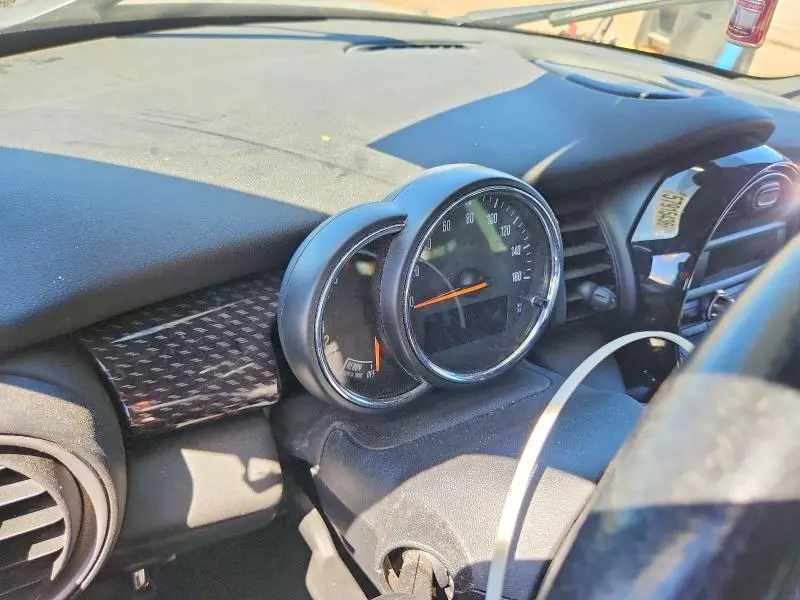 2015 MINI COOPER S  