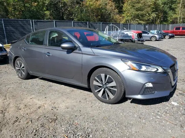 2021 NISSAN ALTIMA SV  