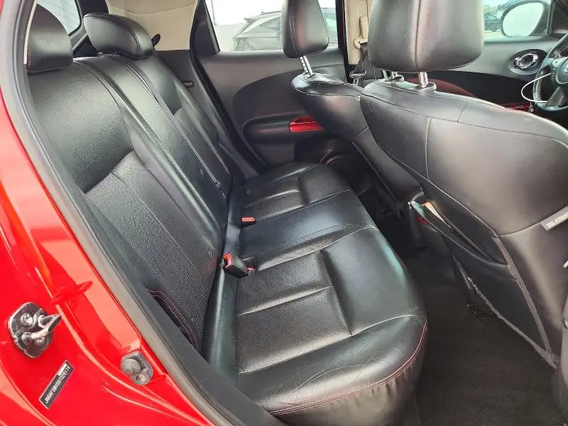 2011 NISSAN JUKE S  
