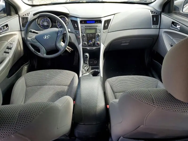 2012 HYUNDAI SONATA GLS  