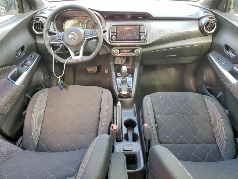 2019 NISSAN KICKS SV  
