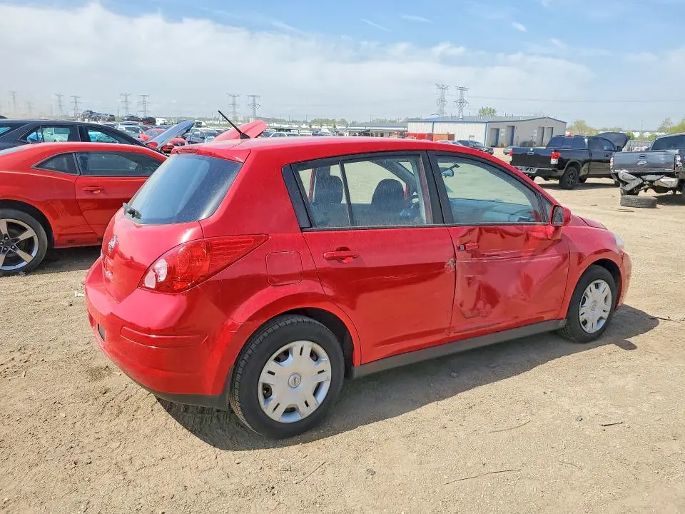 2011 NISSAN VERSA 1.8 S  