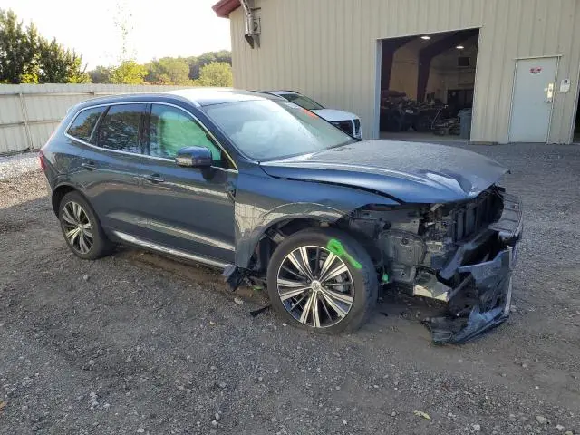 2023 VOLVO XC60 PLUS  