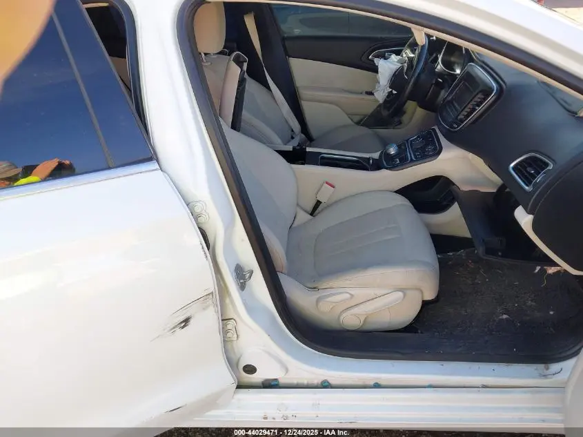 2015 CHRYSLER 200 LIMITED