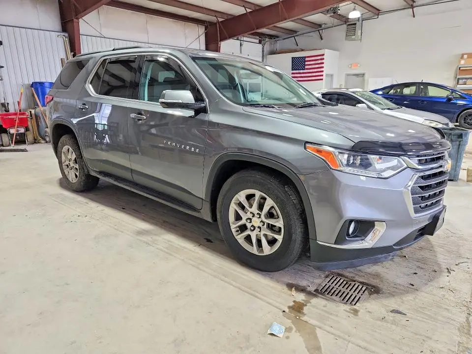 2020 CHEVROLET TRAVERSE LT  