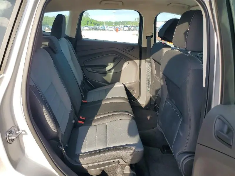 2017 FORD ESCAPE S  