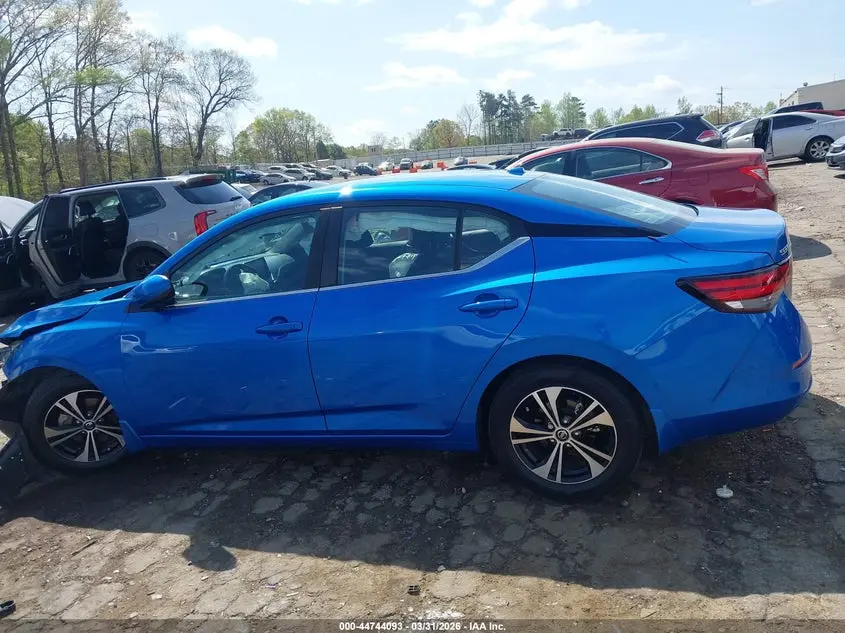 2022 NISSAN SENTRA SV XTRONIC CVT
