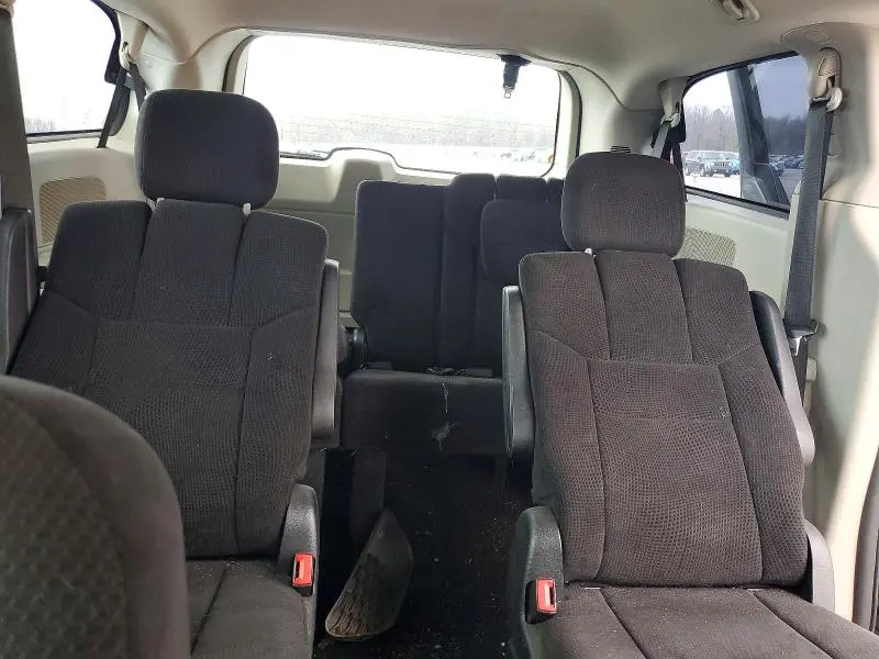 2014 DODGE GRAND CARAVAN SE  