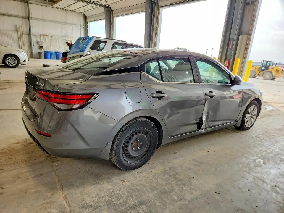 2022 NISSAN SENTRA S  