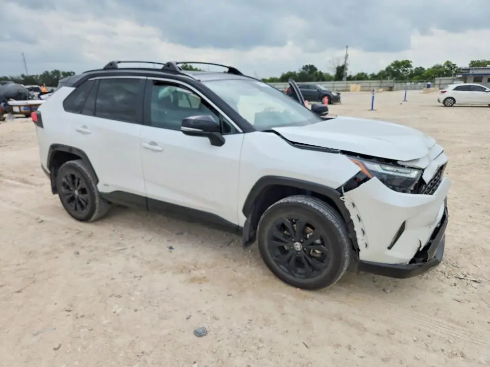 2024 TOYOTA RAV4 XSE  