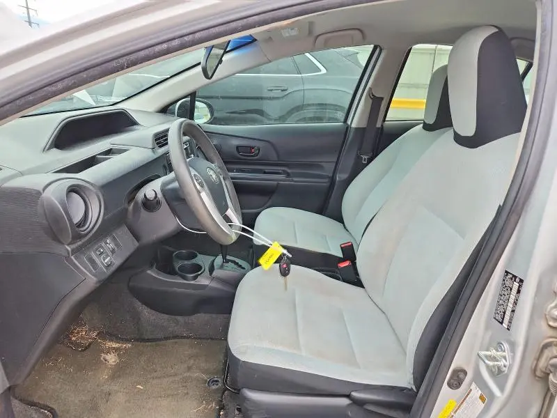 2015 TOYOTA PRIUS C ONE  