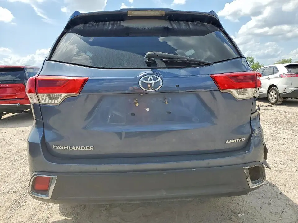 2019 TOYOTA HIGHLANDER LIMITED PLATINUM  