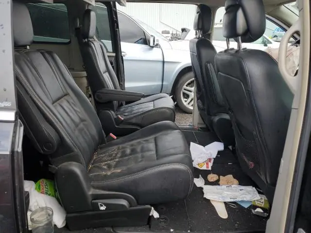 2013 CHRYSLER TOWN & COUNTRY TOURING  