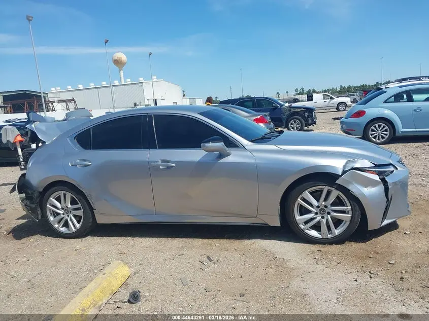2021 LEXUS IS 300  