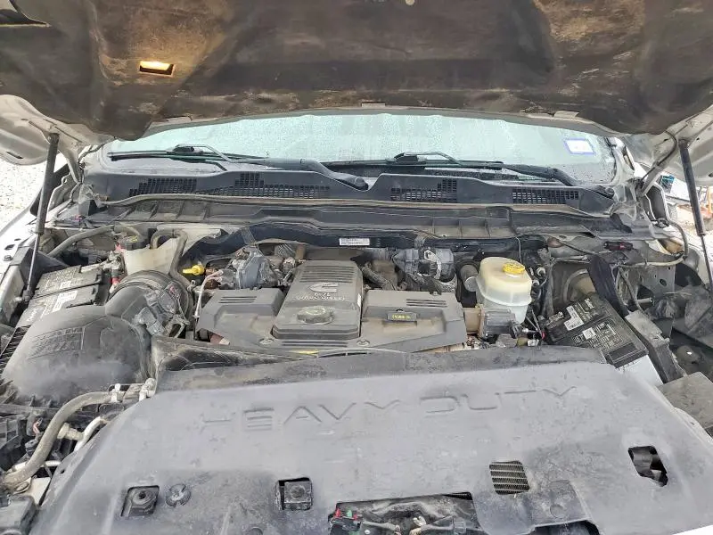 2016 RAM 2500 SLT  