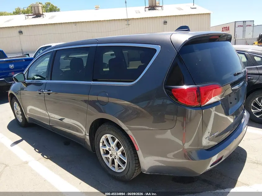 2020 CHRYSLER VOYAGER LX