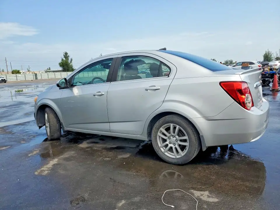 2013 CHEVROLET SONIC LT  