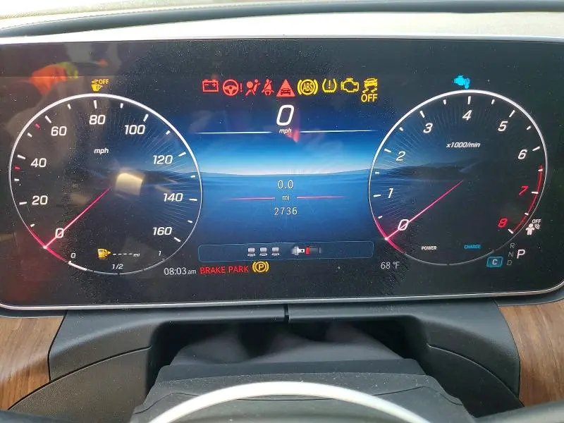 2025 MERCEDES-BENZ C 300  