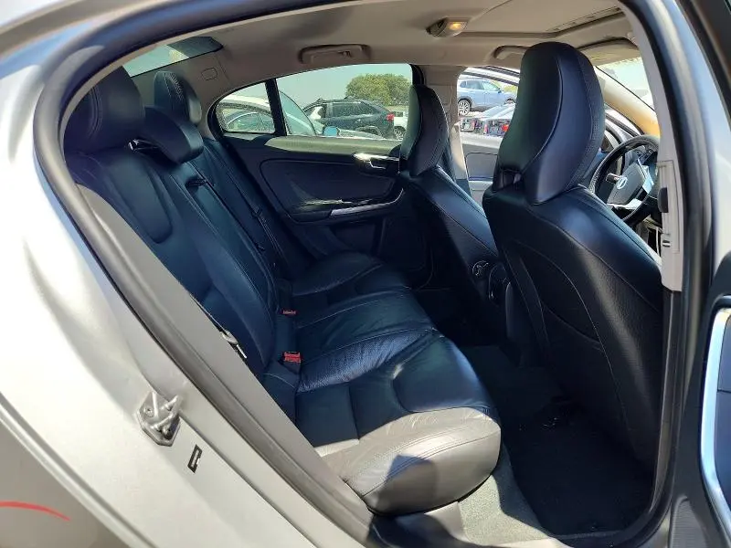2014 VOLVO S60 T5  