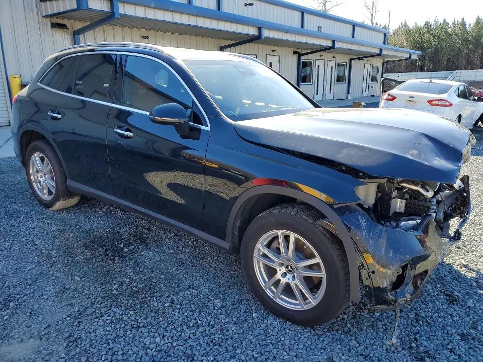 2023 MERCEDES-BENZ GLC 300 4MATIC  