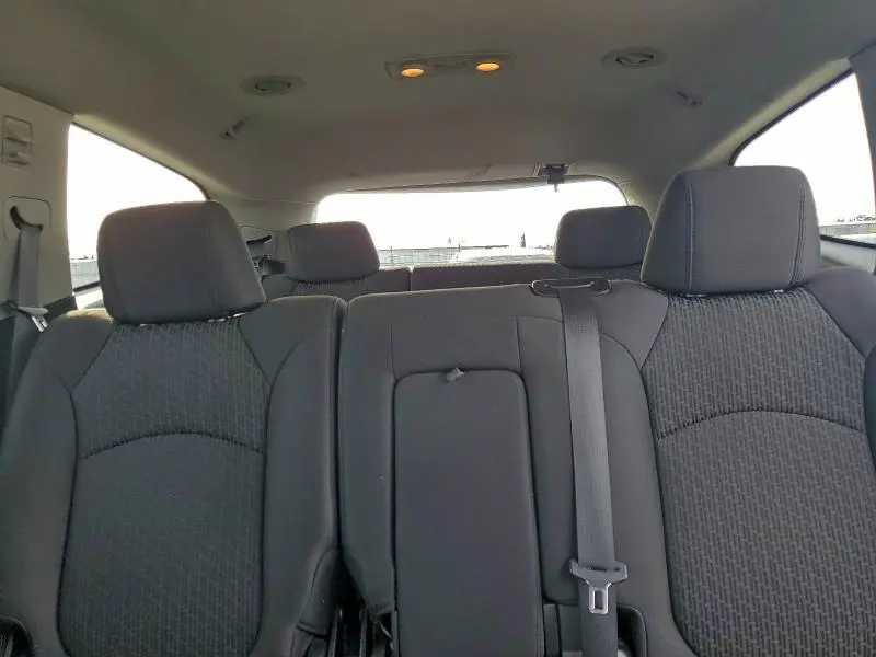 2010 CHEVROLET TRAVERSE LT  