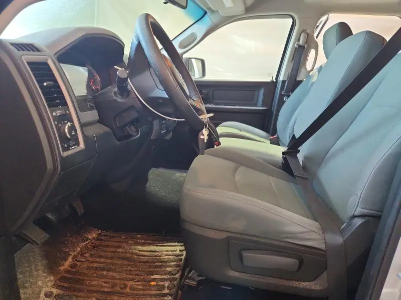 2016 RAM 1500 ST  