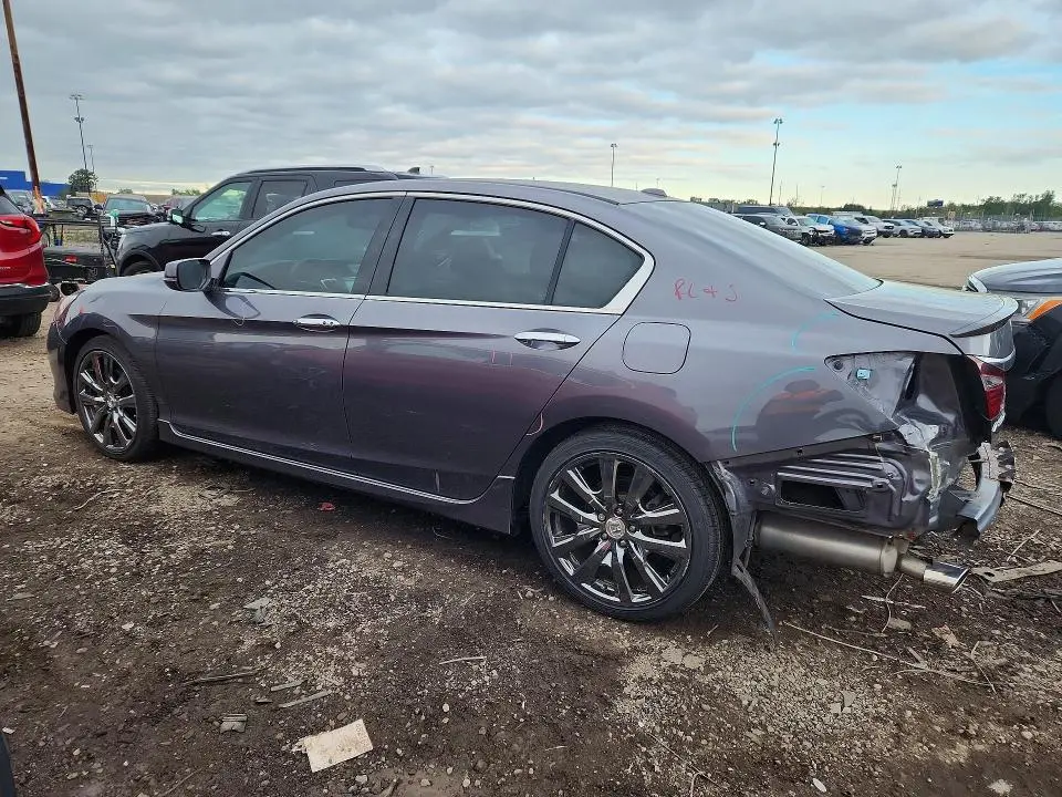 2017 HONDA ACCORD TOURING  