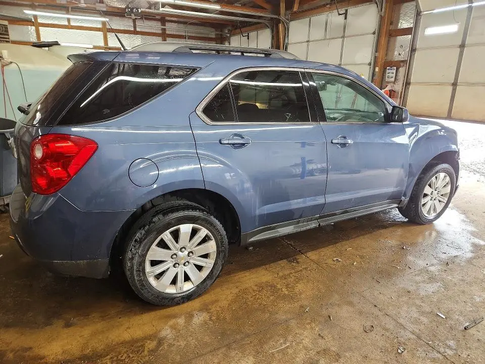 2011 CHEVROLET EQUINOX LT  